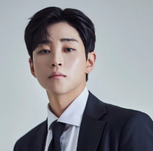 딘딘Img