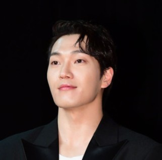 김필Img
